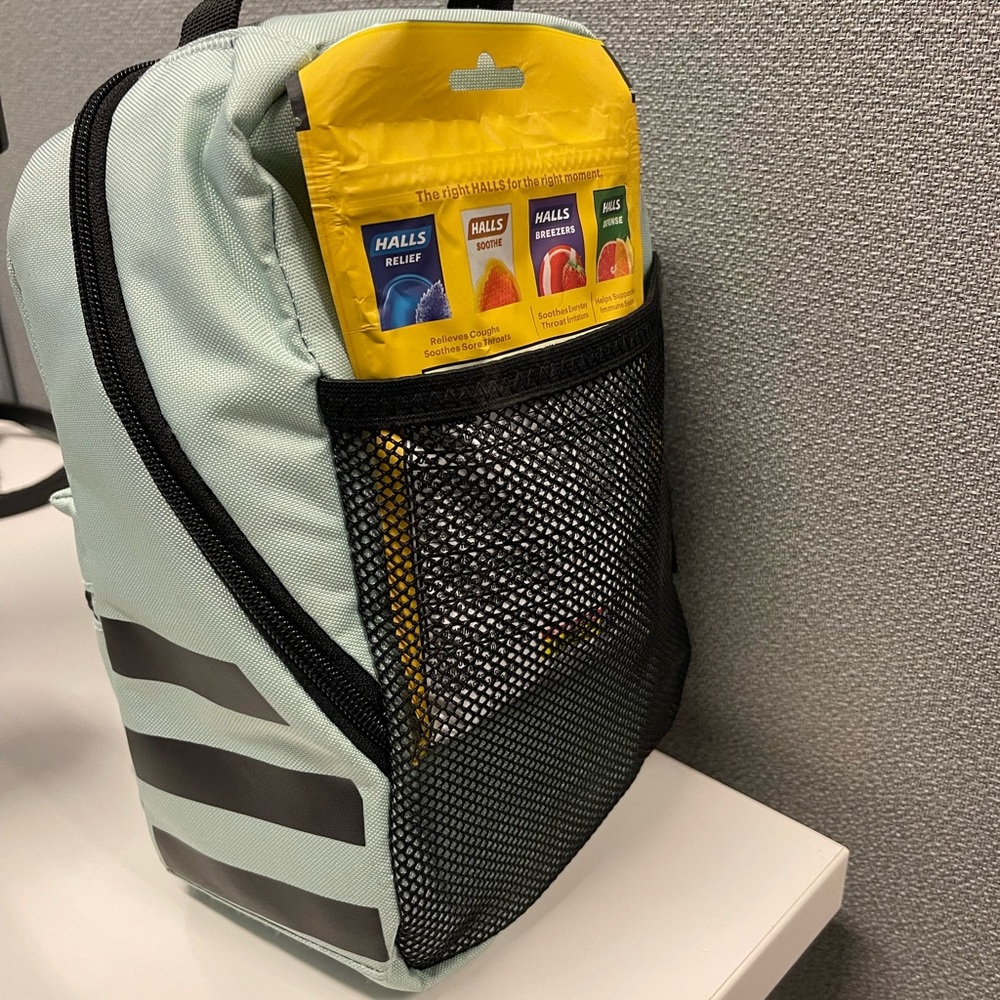 Adidas Lunch Box - Picture 3 of 3